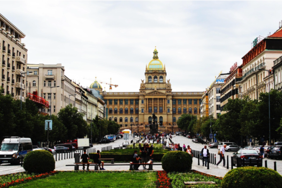 [NT 월드 스케치｜시즌 2] 한 나라, 한 장면⑨ 체코 바츨라프 광장